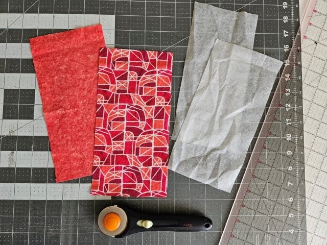 Cut the business card holder fabric