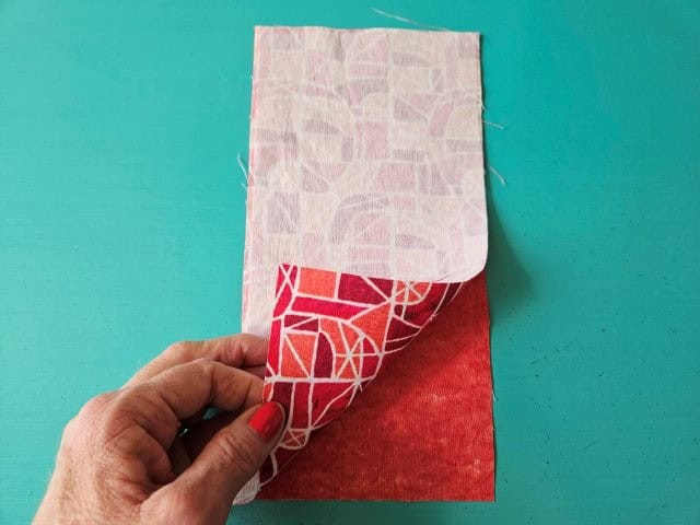 Outer and lining fabrics right sides together