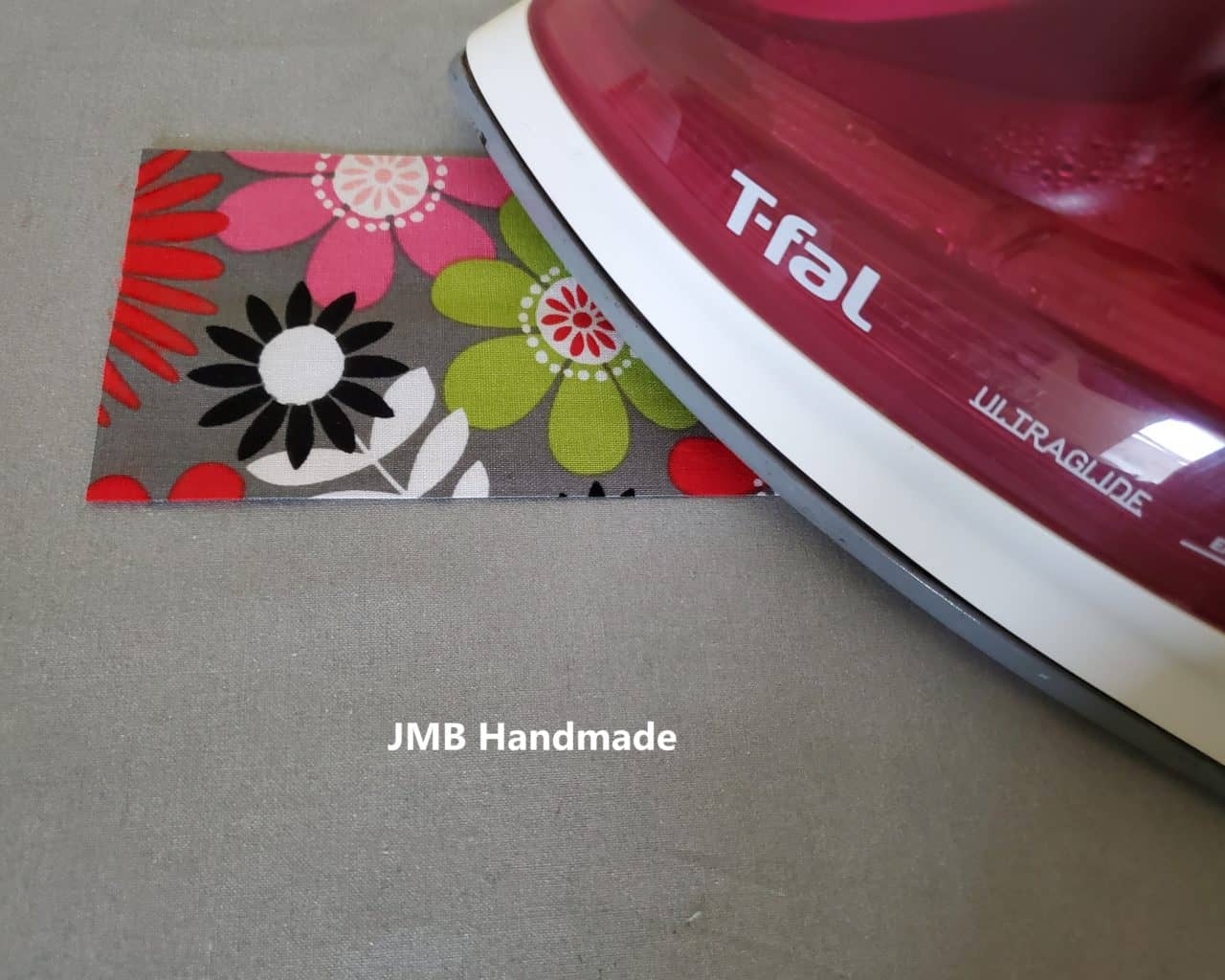 Easy Fabric Bookmark Tutorial - JMB Handmade JMB Handmade