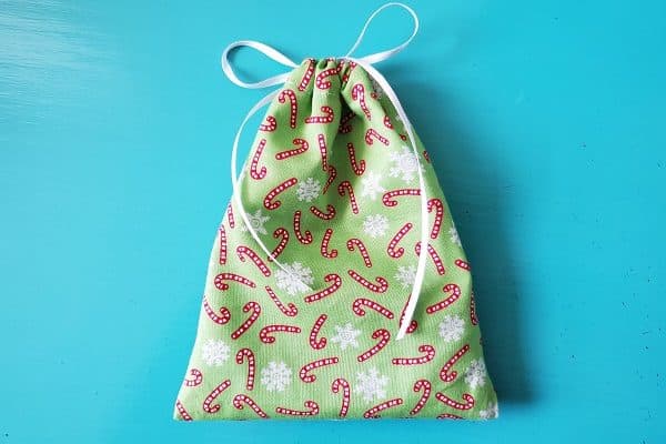 Fabric Drawstring Gift Bag Tutorial