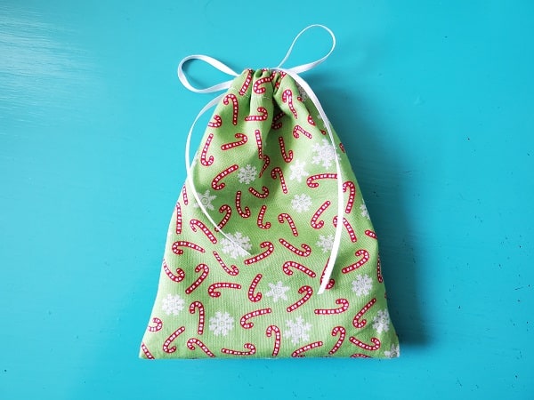 Fabric Drawstring Gift Bag Tutorial