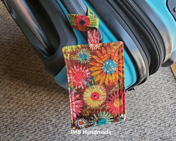 How to Sew a Fabric Luggage Tag