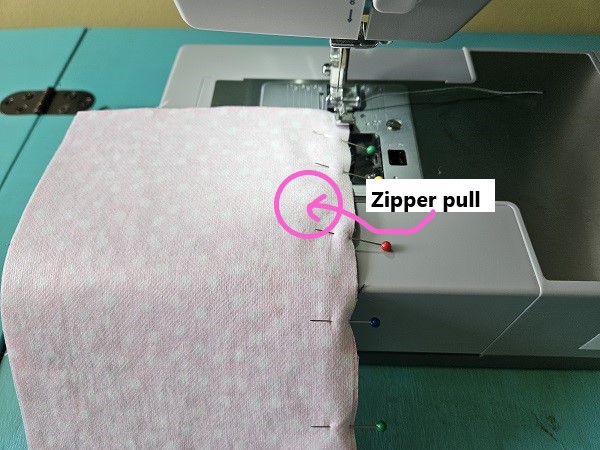 Sewing the zipper