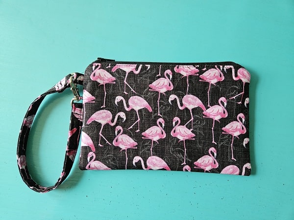 Simple wristlet purse sewing project