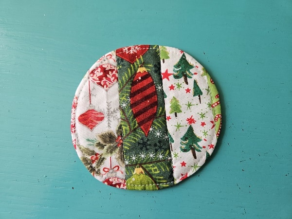 Finished quilted fabric circle coaster