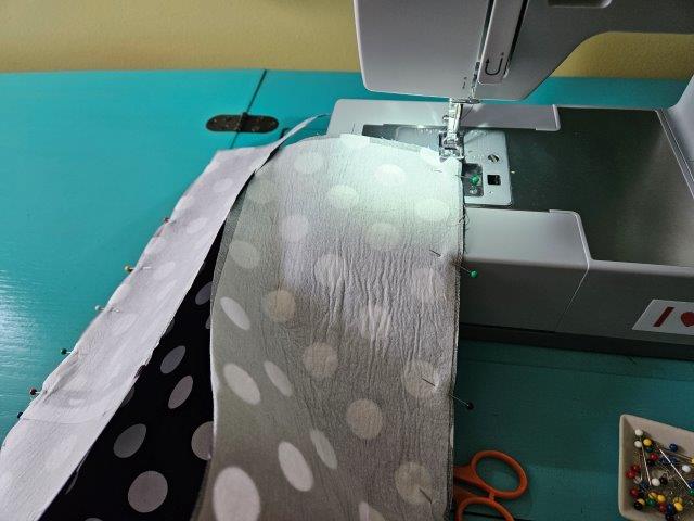 Sew bottom starting at the top right