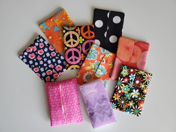 Travel fabric tissue holder sewing project