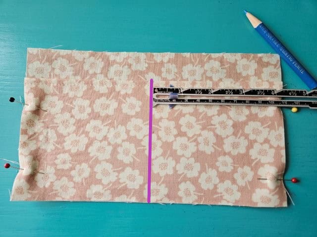 Sewing two pockets for the fabric wallet