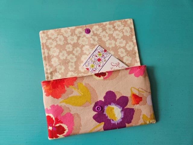 DIY fabric wallet sewing tutorial