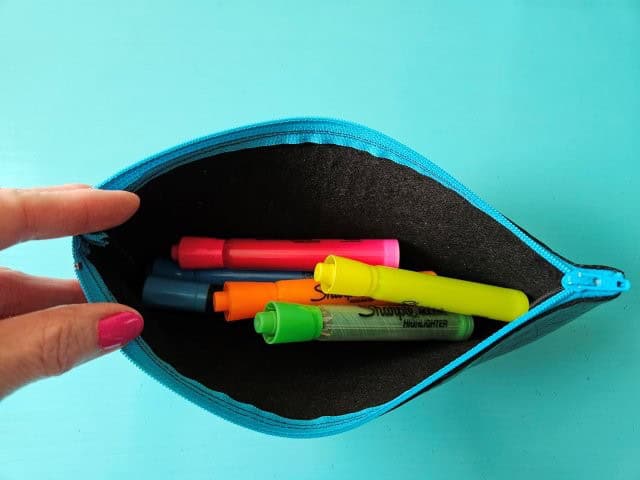 Vinyl zipper pouch
