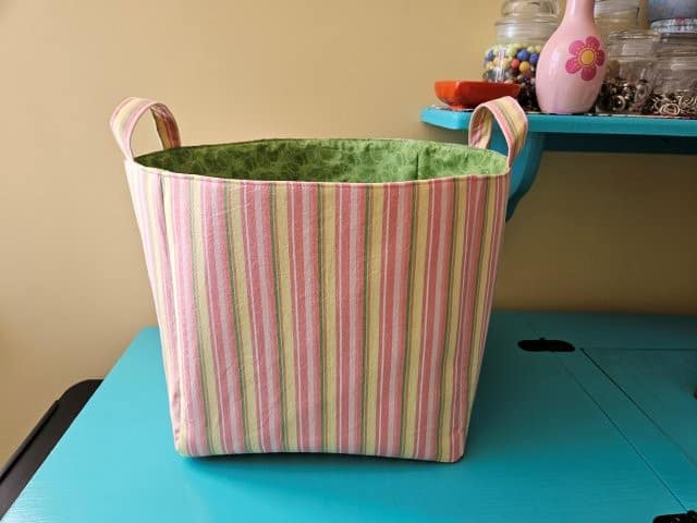 How to sew a square fabric basket