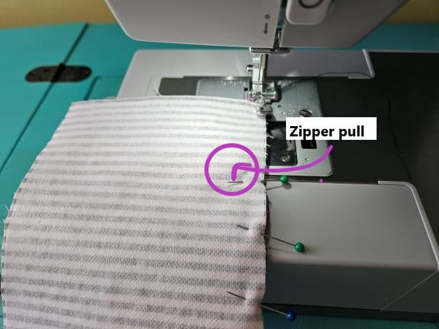 Position of zipper pull before sewing the zipper