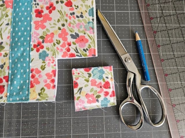 Cut the squares along the marked lines