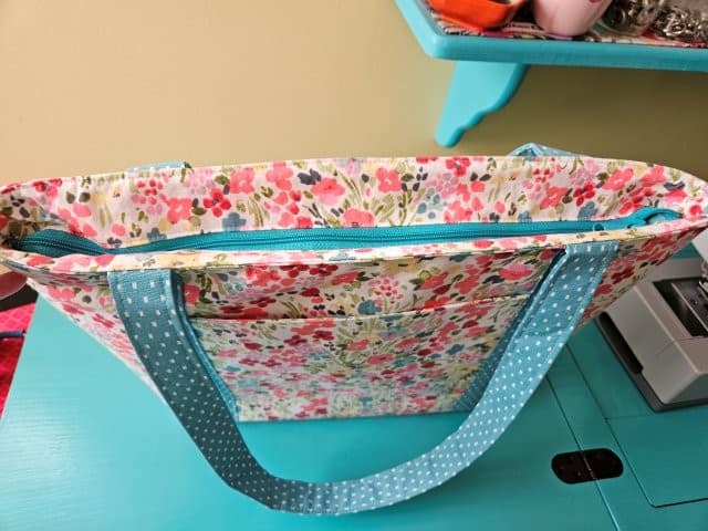 Zippered tote bag pattern