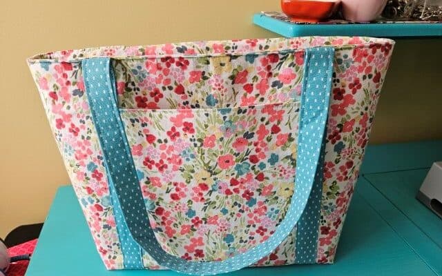 DIY Tote Bag with Recessed Zipper