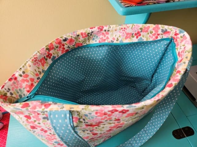 Zippered tote bag sewing tutorial