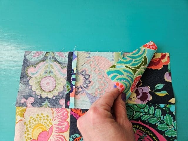 Top row on top right sides together