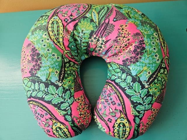 How to Sew a Simple Travel Neck Pillow – Sewing Tutorial