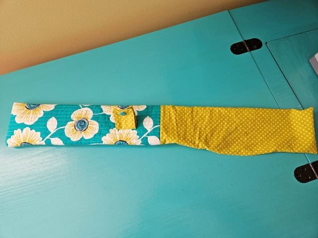 Turn the curling iron travel case right side out