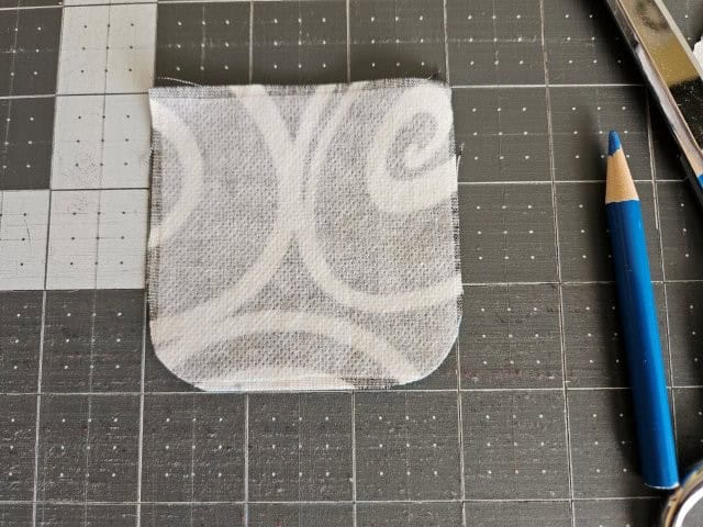 Snap closure piece with rounded corners