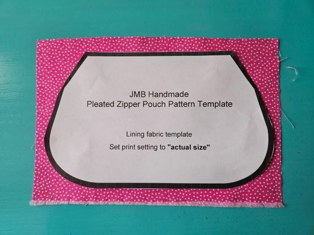 Lining template on lining fabric piece