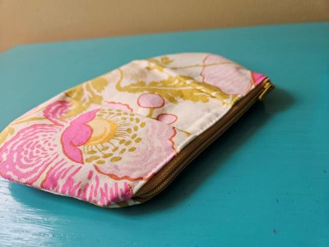 DIY pleated zipper pouch sewing pattern