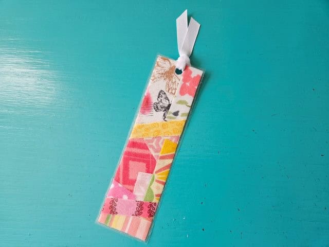 How to make a scrap fabric bookmark