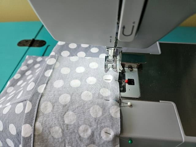 Sew the side to the cover