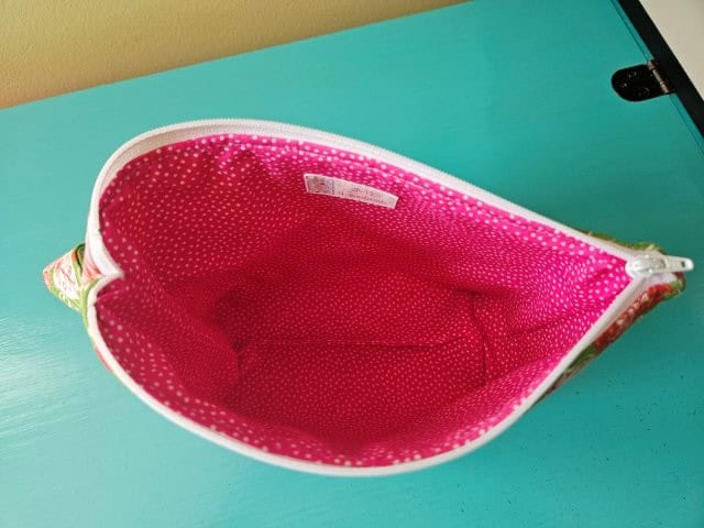 Push the lining inside the bag