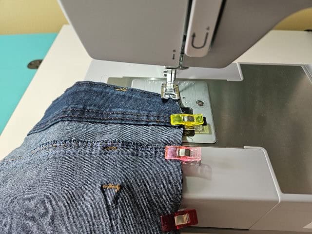 Sew the side and bottom of the bag