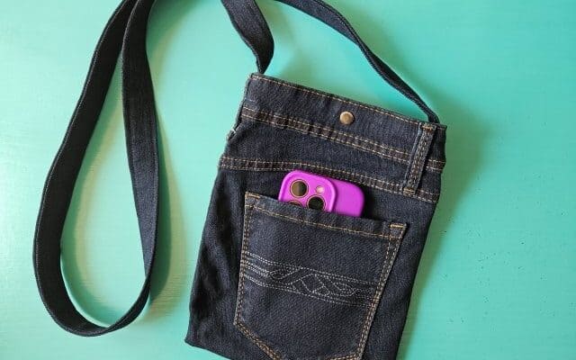 Simple Crossbody Bag Out of Jeans Sewing Tutorial