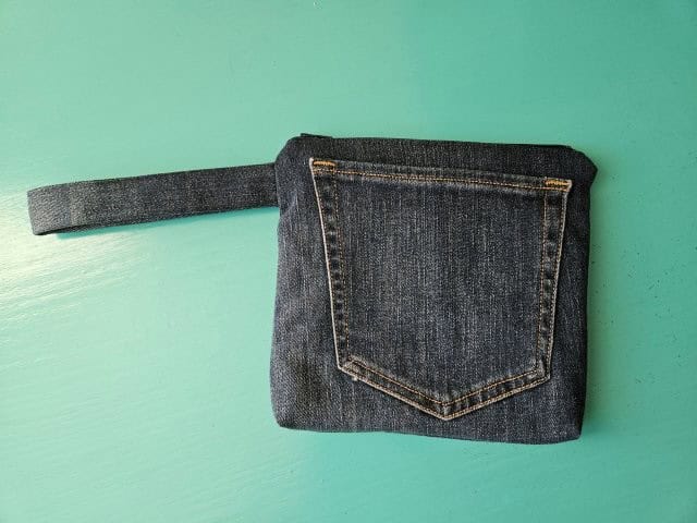 How to sew a wristlet out of old denim jeans